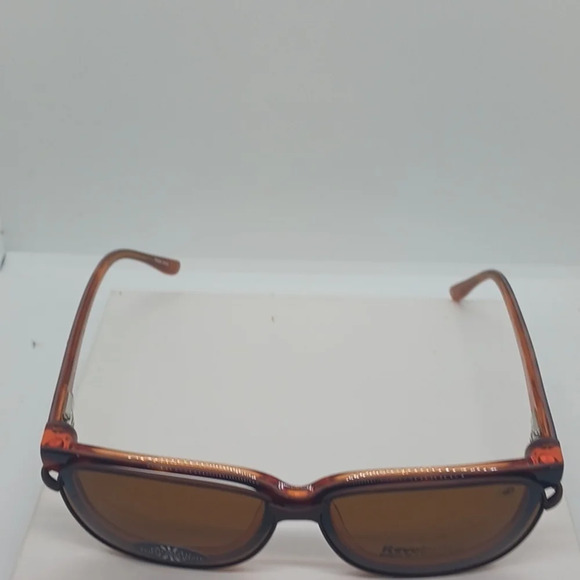 NWT WOMEN\'S REVOLUTION EYEGLASS FRAMES CLIP ON SUNGLASSES 780 BROWN
